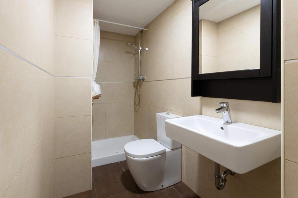Apartment Live Camp Nou L'Hospitalet de Llobregat Buitenkant foto